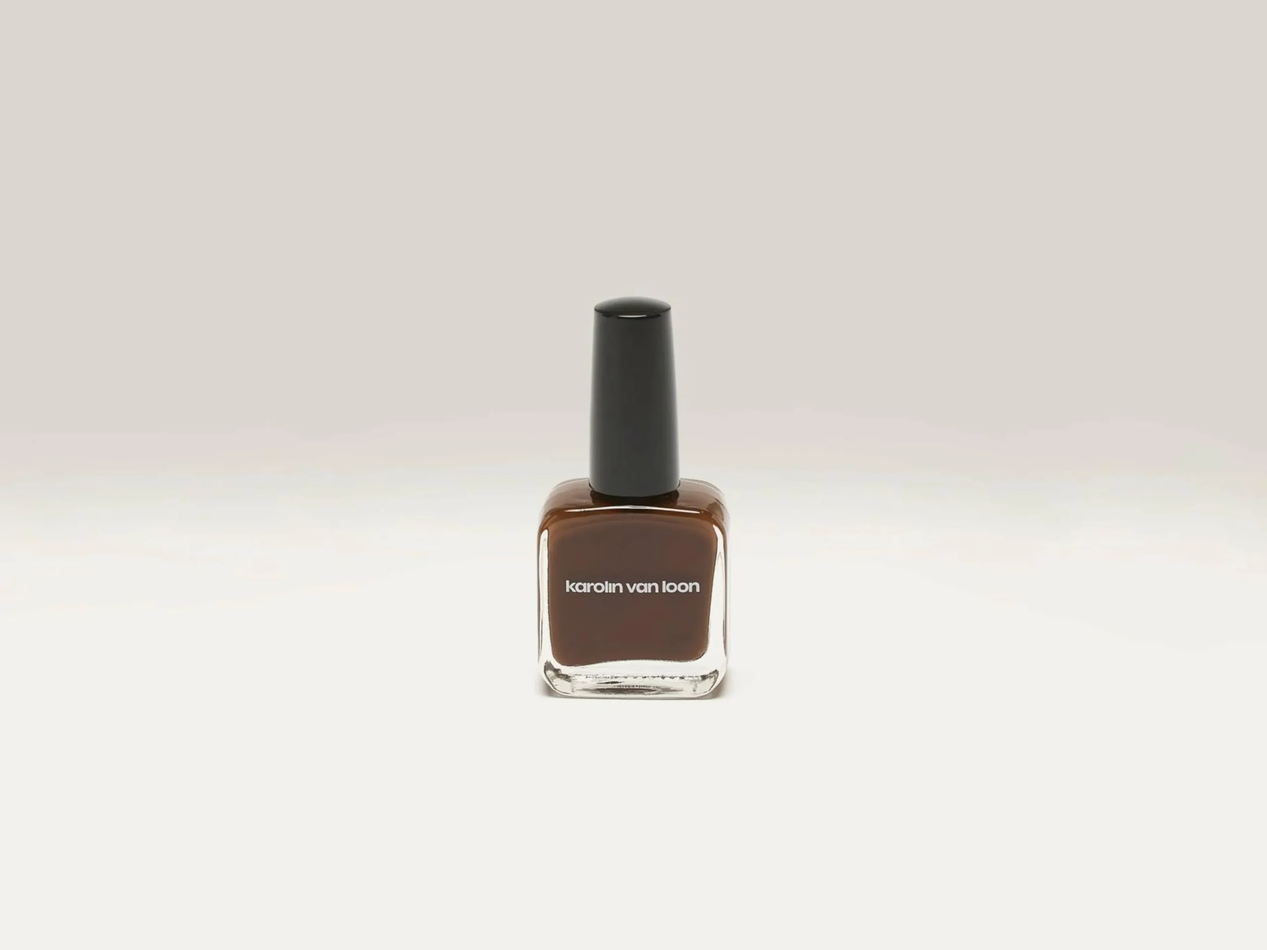 KAROLIN VAN LOON 24 Magma Noir Nagellak